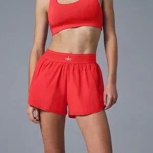 【alo-yoga】マッチポイントショート Match Point Short - Navy | Alo Yoga
